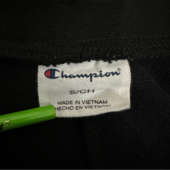 Champion Gym Shorts Size Small - Picture 4 of 7